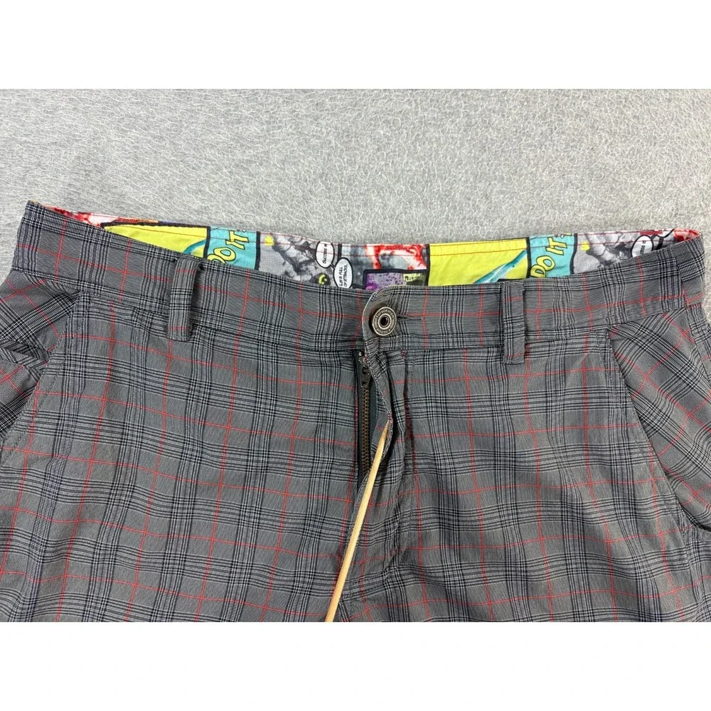 Lululemon‎ Plaid Casual Chino Shorts (Men's 36) Gray - 8